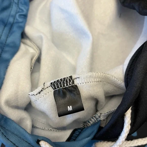 Anime Graphic Hoodie in Blue and Black - Picture 3 of 5